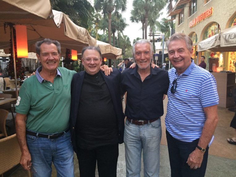 César Vidal tras cinco años de exilio: "Me fui porque iban a atentar contra mi domicilio" 3 Moncloa César Vidal4 Moncloa