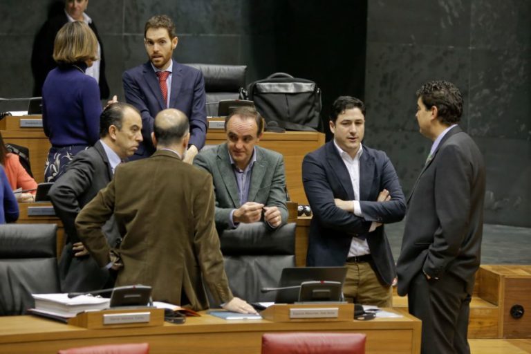 UPN se aproxima al PP antes de las elecciones generales del 28-A