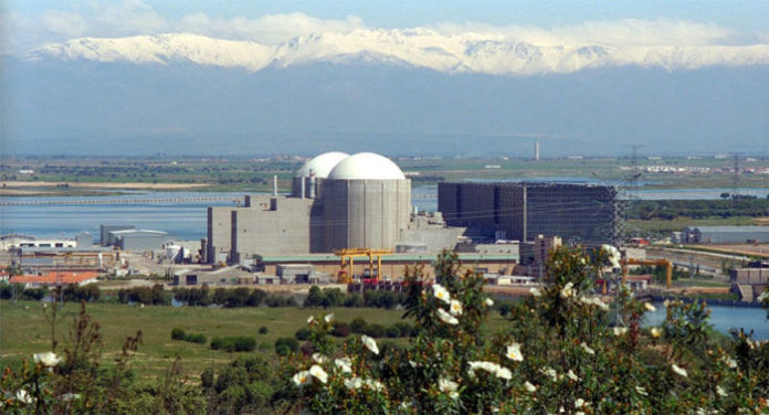 El Gobierno quiere evitar los “vaivenes de Garoña” con el apagón nuclear El Gobierno quiere evitar los “vaivenes de Garoña” con el apagón nuclear