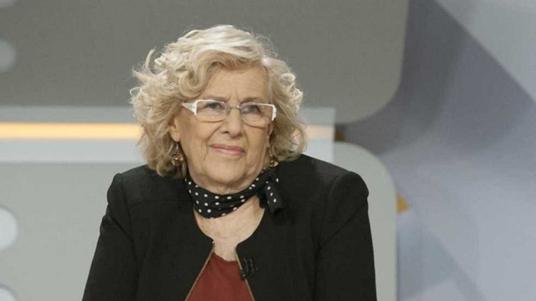 Carmena confecciona su agenda mediática y Podemos no tiene quién le escriba
