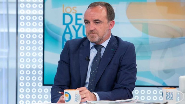La letra pequeña del pacto del centro-derecha navarro: UPN se la juega con ‘Navarra suma’ La letra pequeña del pacto del centro-derecha navarro: UPN se la juega con ‘Navarra suma’