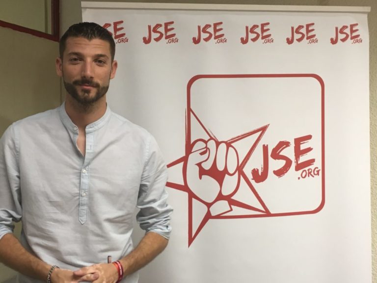 El compañero republicano de Pedro Sánchez: vida y milagros de Omar Anguita El compañero republicano de Pedro Sánchez: vida y milagros de Omar Anguita