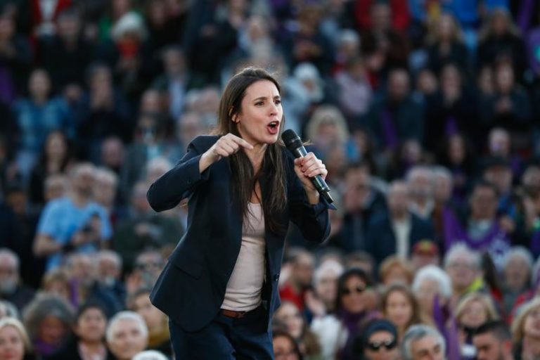 El PSOE se revuelve contra Irene Montero por su visión de las negociaciones