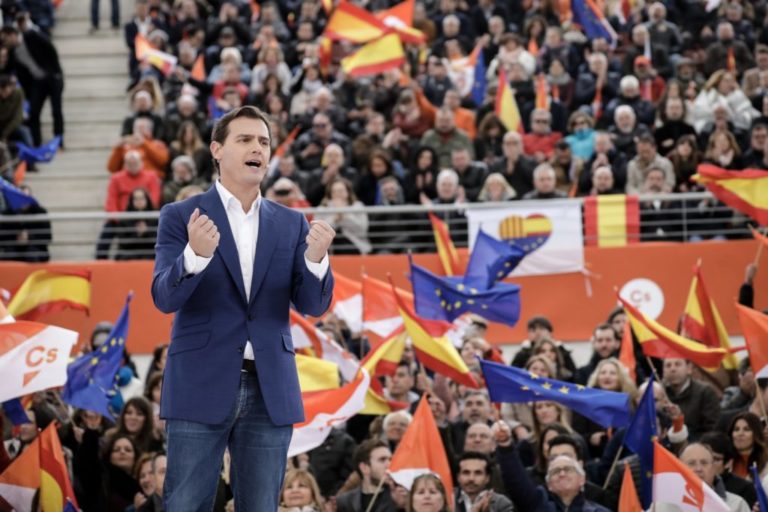 Rivera hurga en la herida del PP tras la fuga de Garrido Rivera hurga en la herida del PP tras la fuga de Garrido