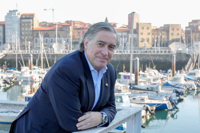 Los líos internos complican el asalto del PP a la alcaldía de Gijón