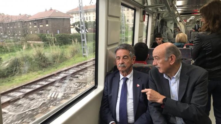 El error estratégico de Revilla puede dejar al PRC fuera del Gobierno de Cantabria