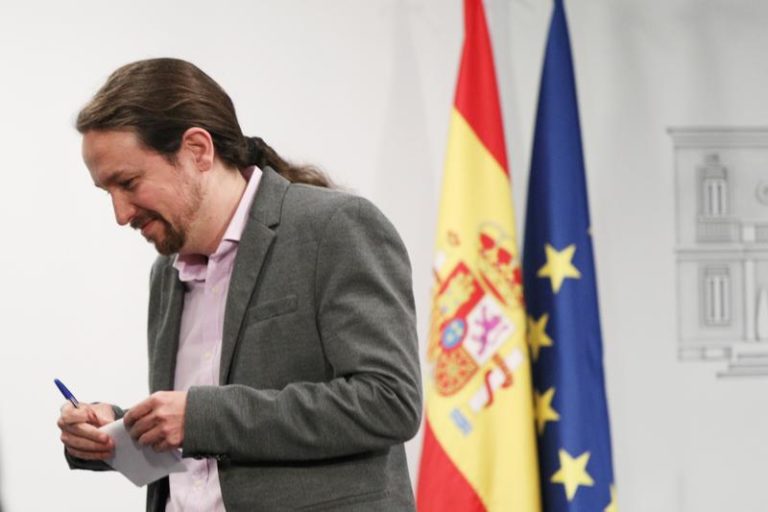 El PSOE presta a Podemos cinco parlamentarios en el Senado