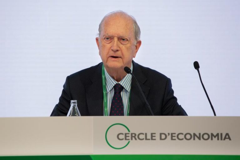 Los empresarios catalanes acorralan a Torra por el «deterioro económico»