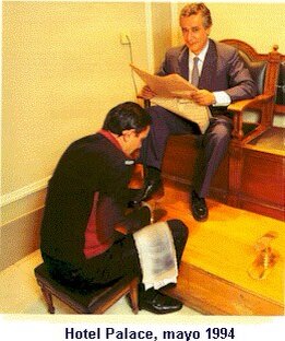 El PP andaluz vuelve a liarla con una foto bizarra 1 Moncloa ARENAS LIMPIABOTAS Moncloa