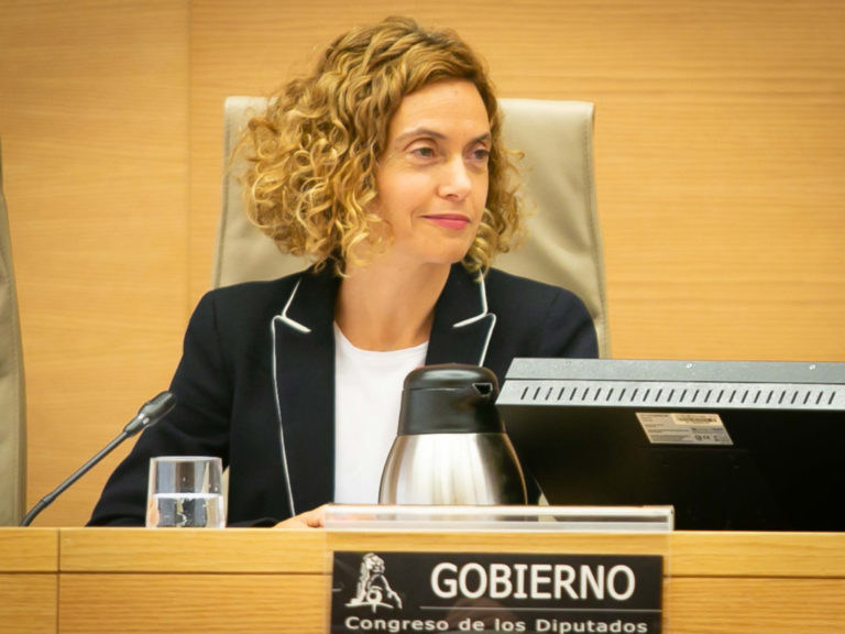 Meritxell Batet y Gloria Elizo, dos mujeres en la cúpula del Congreso por primera vez