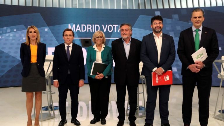 Los zascas electorales que sacan los colores a Carmena en televisión