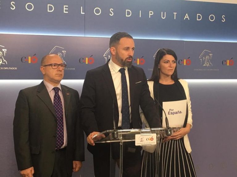 Vox ofrece tripartitos, apoyo a gobiernos del PP e incluso un pacto global con Cs