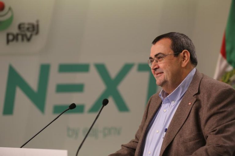 El PNV critica que Sánchez tienda la mano a la derecha en Navarra