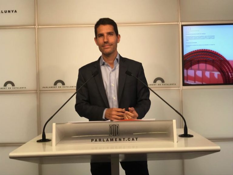 El ‘despilfarro’ del Govern: 35.000 euros públicos para visitar a los presos