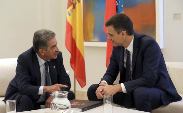 El PRC apoyará la investidura de Sánchez y el PSOE la de Revilla