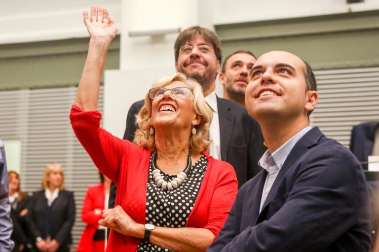 Manuela Carmena presentará su renuncia al acta de concejala