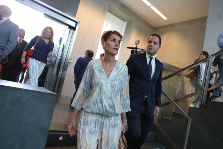 El PSOE de Navarra se apoya en Bildu y le brinda una secretaría