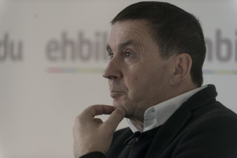 Otegi se niega a alterar el acuerdo con PNV que incluye el «derecho a decidir»
