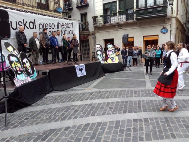 Ciudadanos propone acabar con los homenajes a terroristas