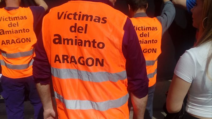 Las administraciones que ignoraron al Defensor del Pueblo 1 Moncloa Víctimas del Amianto en Aragón. Foto: Plataforma 4A