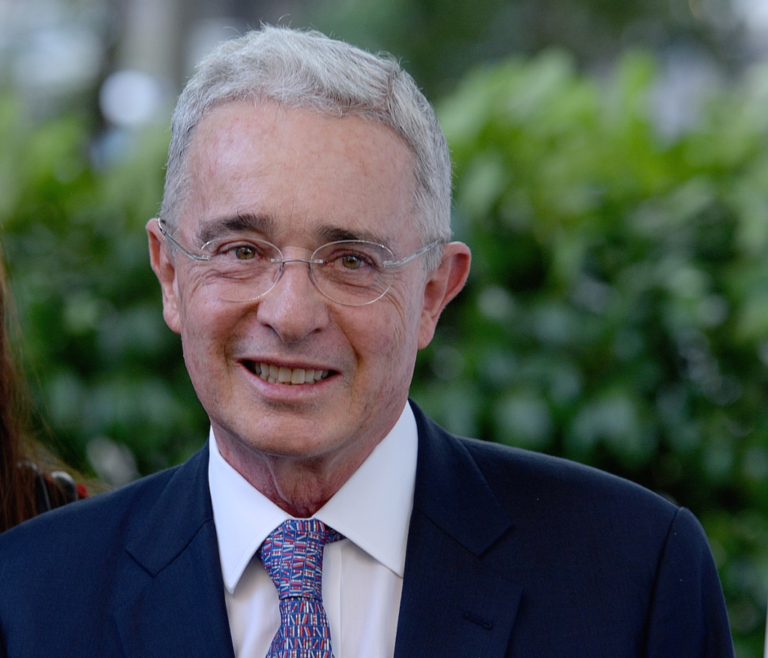 Uribe: «El diálogo de Zapatero con Maduro ha sido un error que ha afianzado a la tiranía»