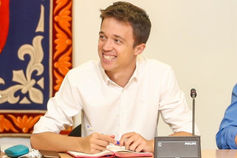 Errejón confía en convencer a Ciudadanos para dar la espalda a Vox