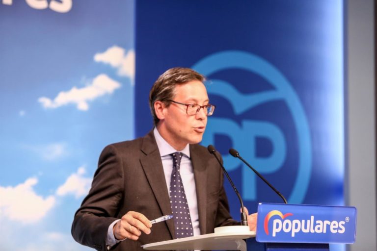 El PP de Madrid pide a Ciudadanos y Vox que dejen las posturas extremas