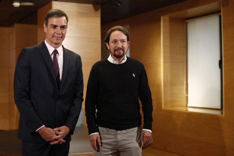 Pedro Sánchez y Pablo Iglesias reconocen no ceder en sus posiciones para negociar