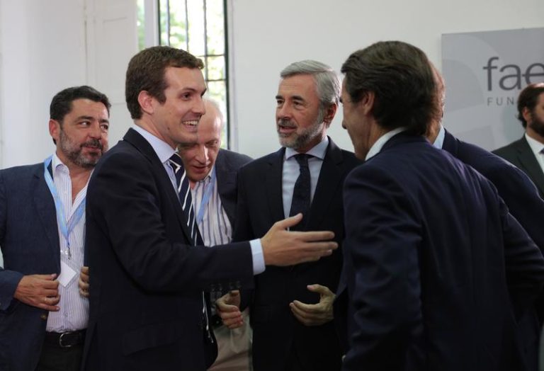 Casado y Aznar coinciden en el «no» a la investidura de Sánchez