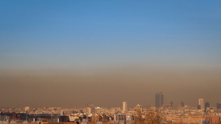 Granada, Bilbao y Valencia, las otras ciudades contaminadas que alarman a Europa