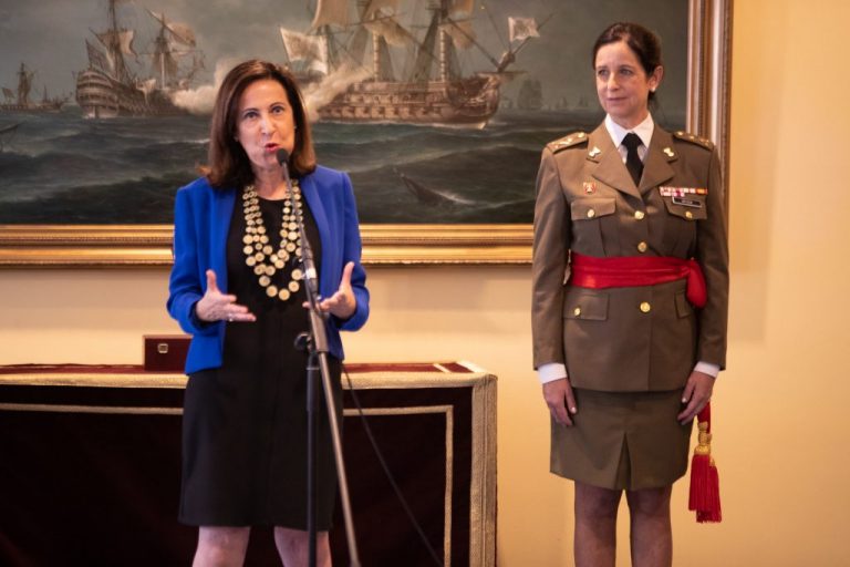 La Defensa española se arma con valor femenino