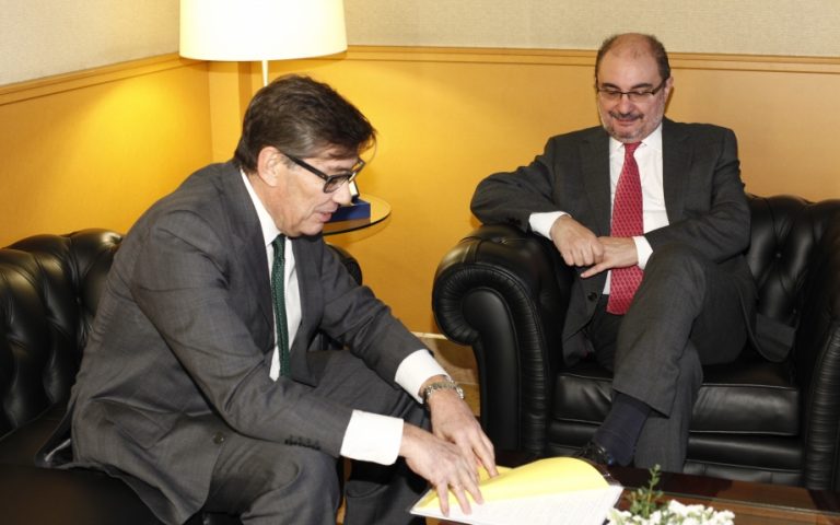 El veto del PAR a Podemos puede dinamitar la investidura de Lambán