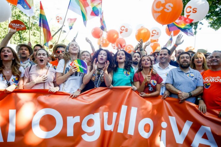 La Policía aporta un segundo informe que corrobora la ausencia de agresiones a Cs en el Orgullo