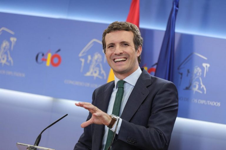 Casado acude por «lealtad institucional» a la reunión con Sánchez