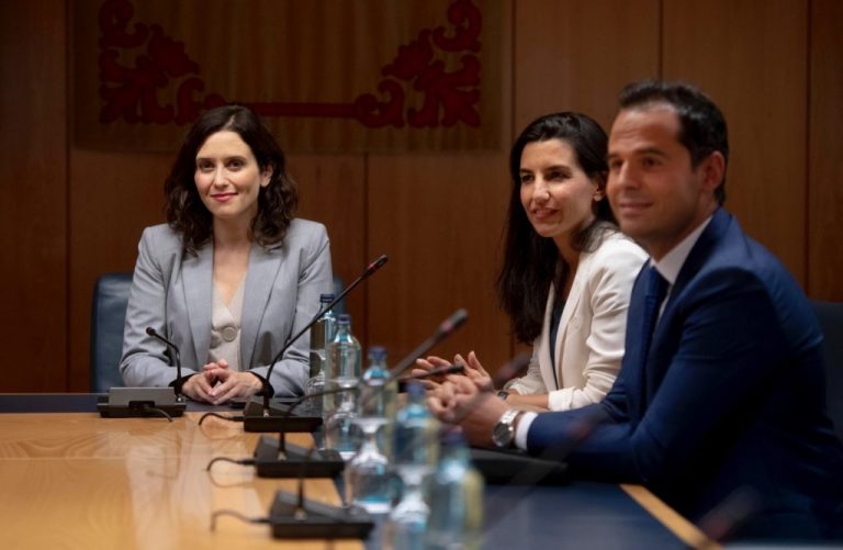 La reunión a tres entre PP, Cs y Vox en Madrid concluye con foto, pero sin acuerdo