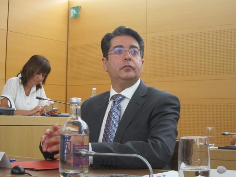 Ciudadanos y Podemos se unen para entregar Tenerife al PSOE