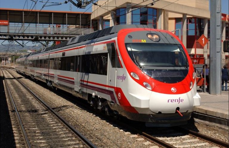 Renfe gastará 1 M€ en cursos para directivos en plena ‘guerra laboral’