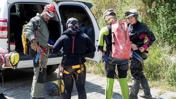 Espeleólogos perdidos y rescatados los últimos años 2 Moncloa espeleólogos