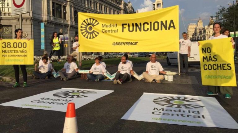 Las acciones más llamativas de Greenpeace en España en los últimos años