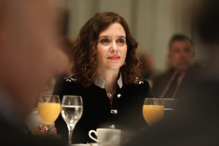 Isabel Díaz Ayuso, una presidenta perseguida por su pasado