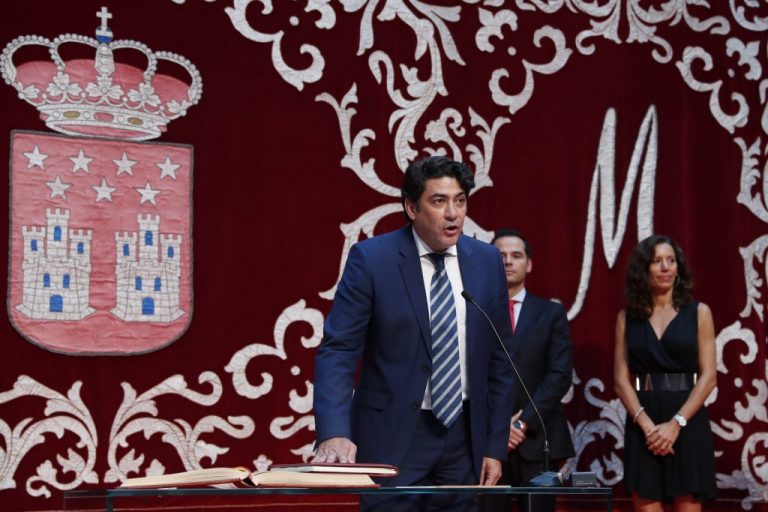 El pasado del consejero de Vivienda de Ayuso: una denuncia, un desalojo y mucha polémica