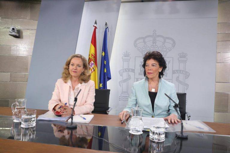 El Gobierno aparta a Nadia Calviño de la carrera por el FMI