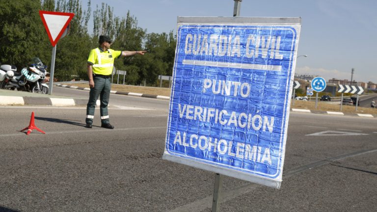 Los políticos con problemas con el alcohol y la conducción