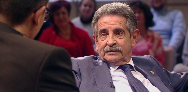 Revilla, el político incombustible