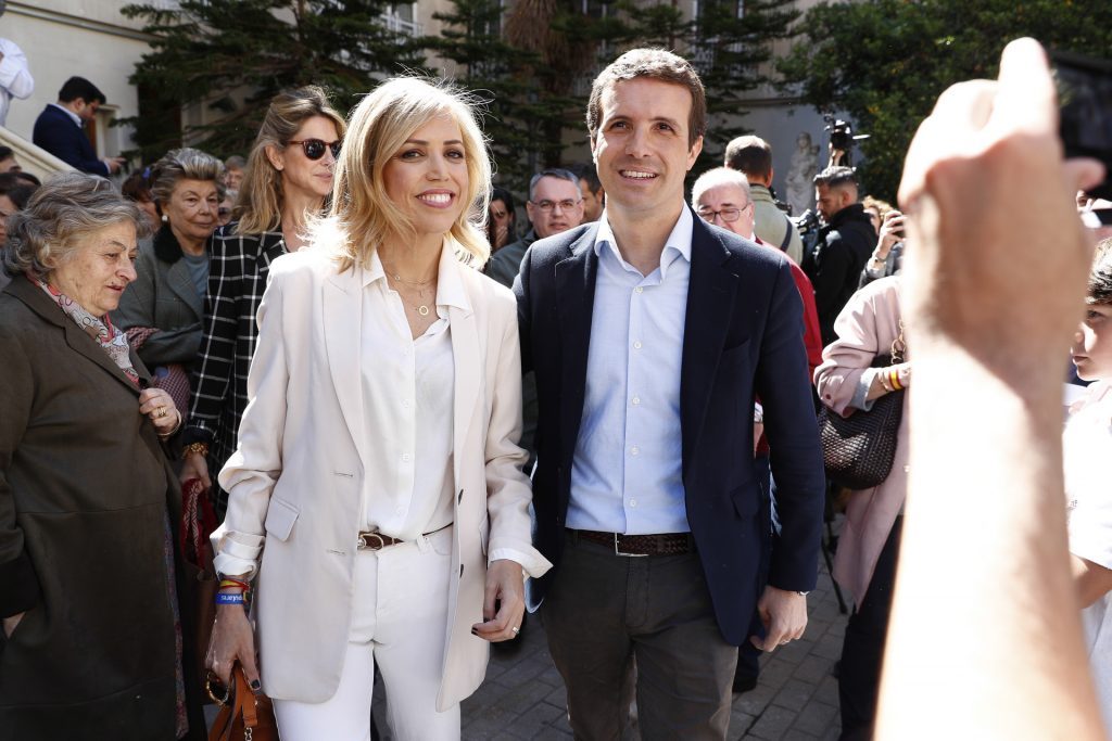 El lado más personal de Pablo Casado y su mujer, Isabel Torres 3 Moncloa Pablo Casado Isabel Torres