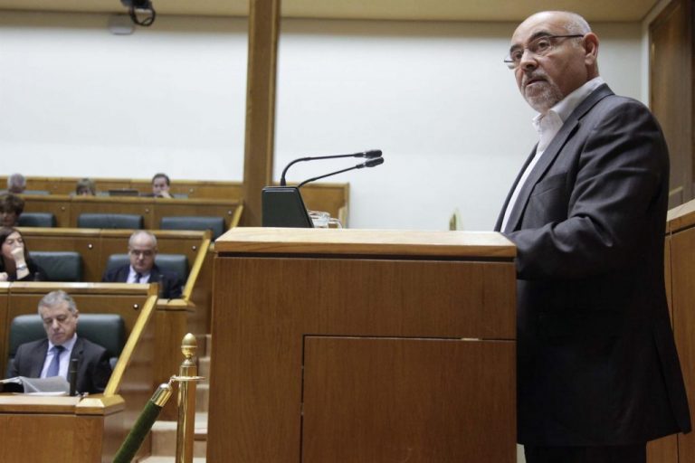 El PSE-EE critica a Iglesias por ser «republicano» y pedir mediación al Rey