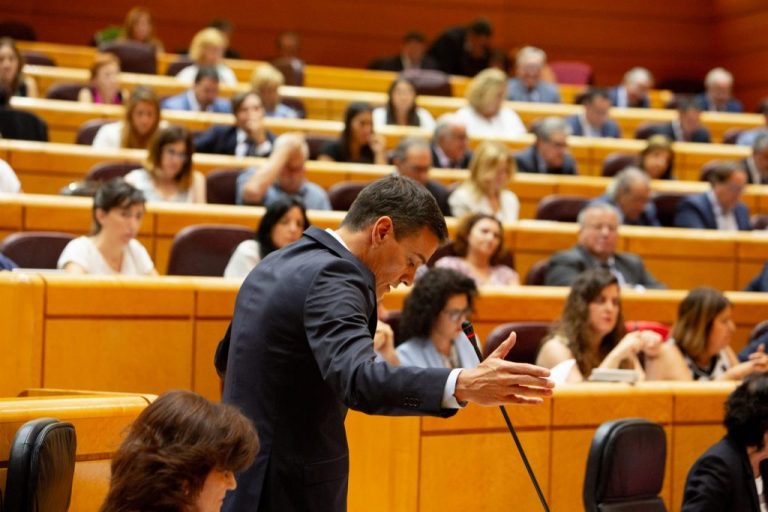 Los senadores gastaron más de un millón de euros en viajes en tres meses