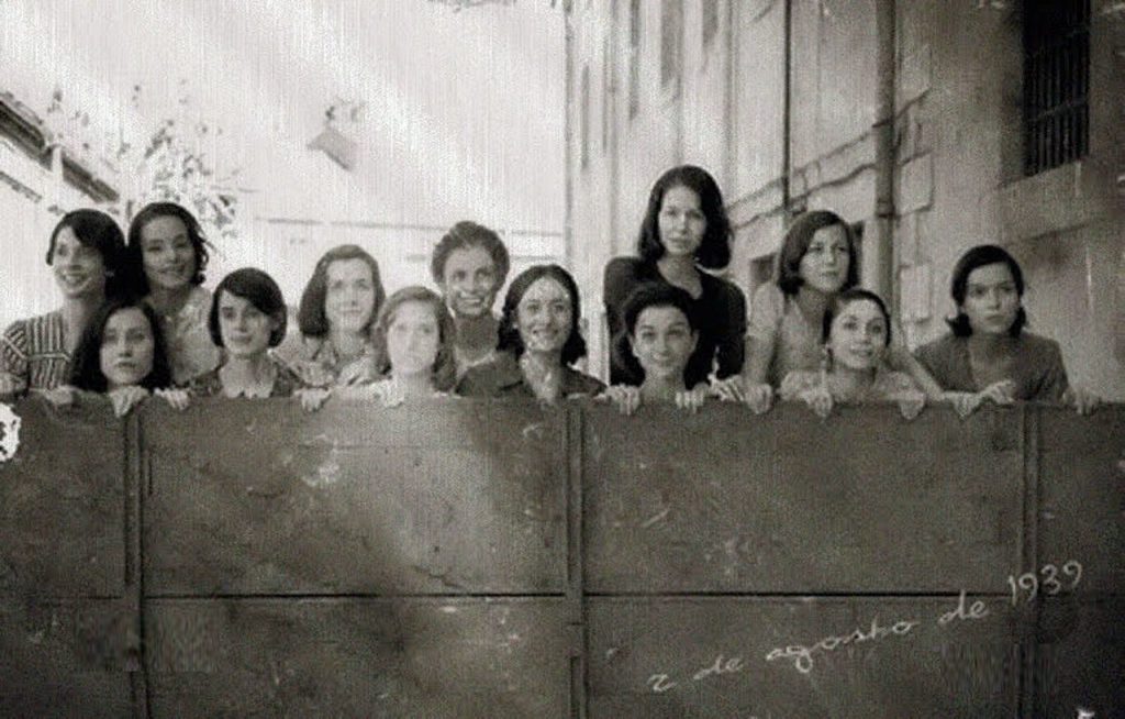 ¿Quiénes eran las 13 rosas? 3 Moncloa 13 Rosas