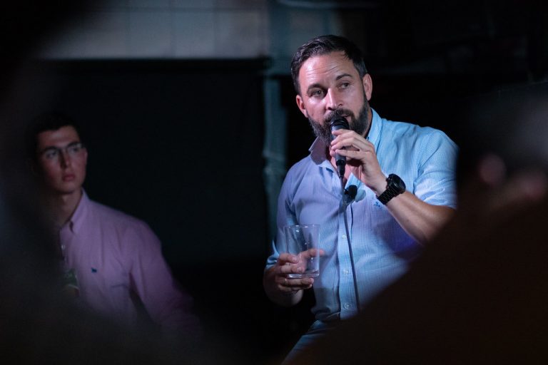 Los siete líos provinciales de Vox ensombrecerán la campaña de Abascal