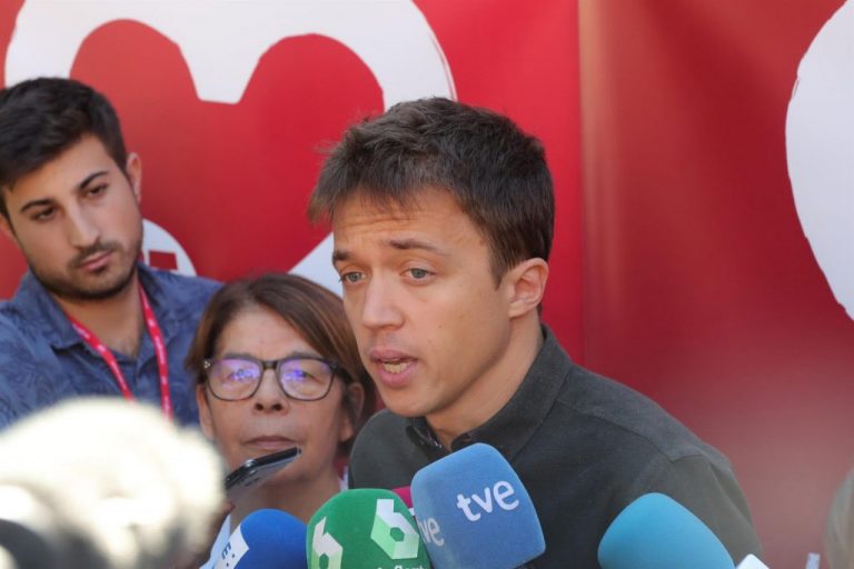 Errejón, a la caza de 5.000 avales para presentar lista en Barcelona